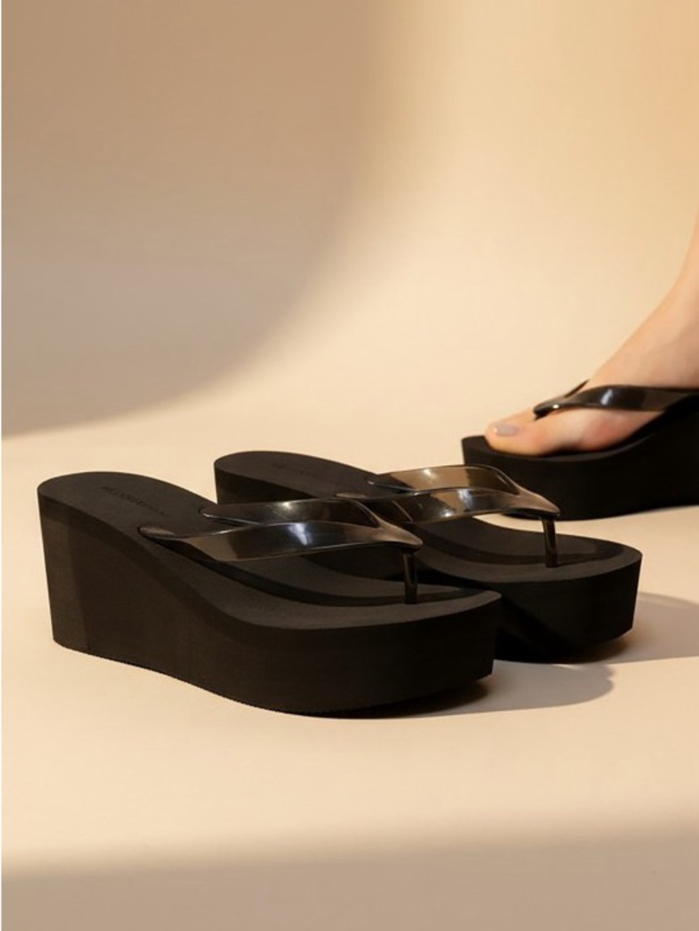 🖤 Black Platform Wedge Flip Flop Sandals | Minimalist Glam Summer Shoes 🖤 - Picture 7 of 7